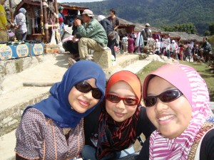 The three of us at Tangkuban Parahu.