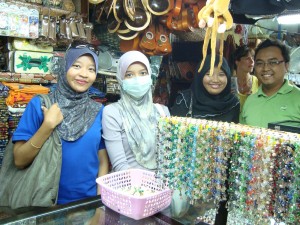 Pasar Kraftangan Kota Kinabalu.